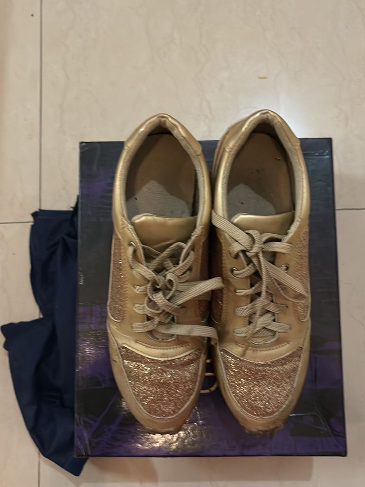 Gold Tresmode Sneakers Partywear