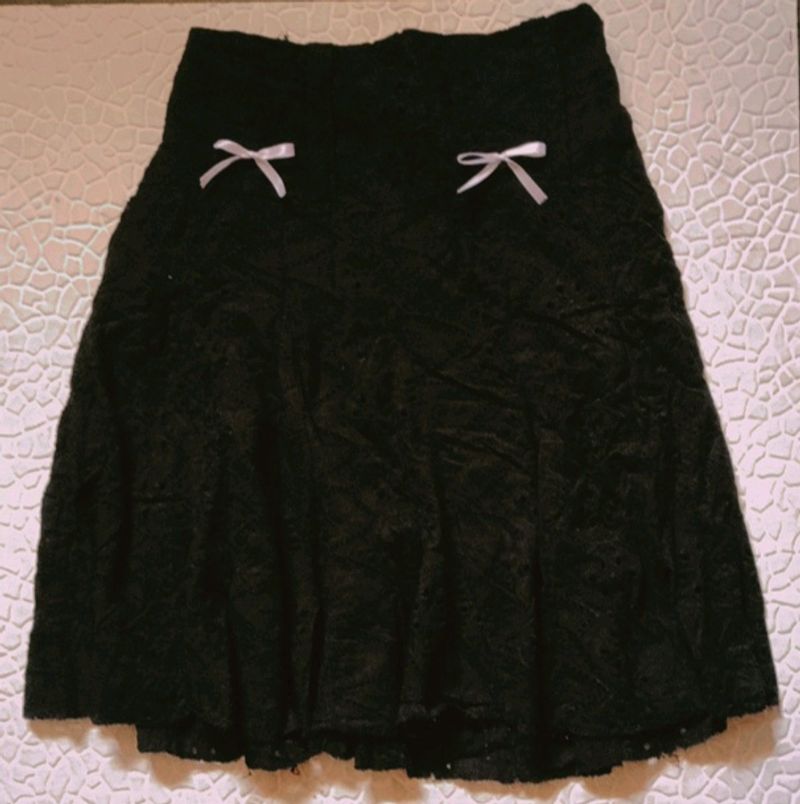 Knee Length Black Short Skirt