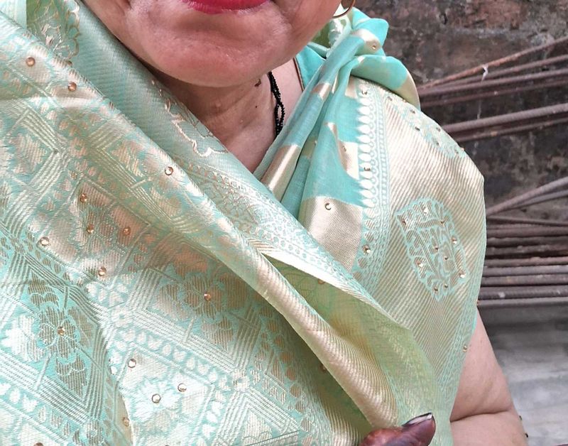 New Saree Just  Carried It For 30 Mins Only