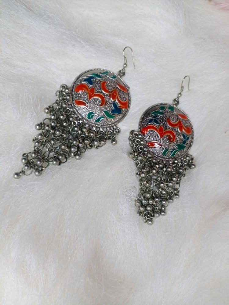 Silver Earring's