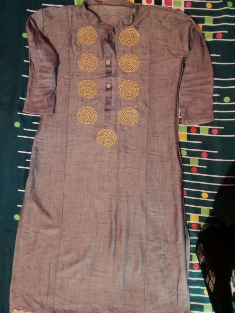 Kurti Shuit