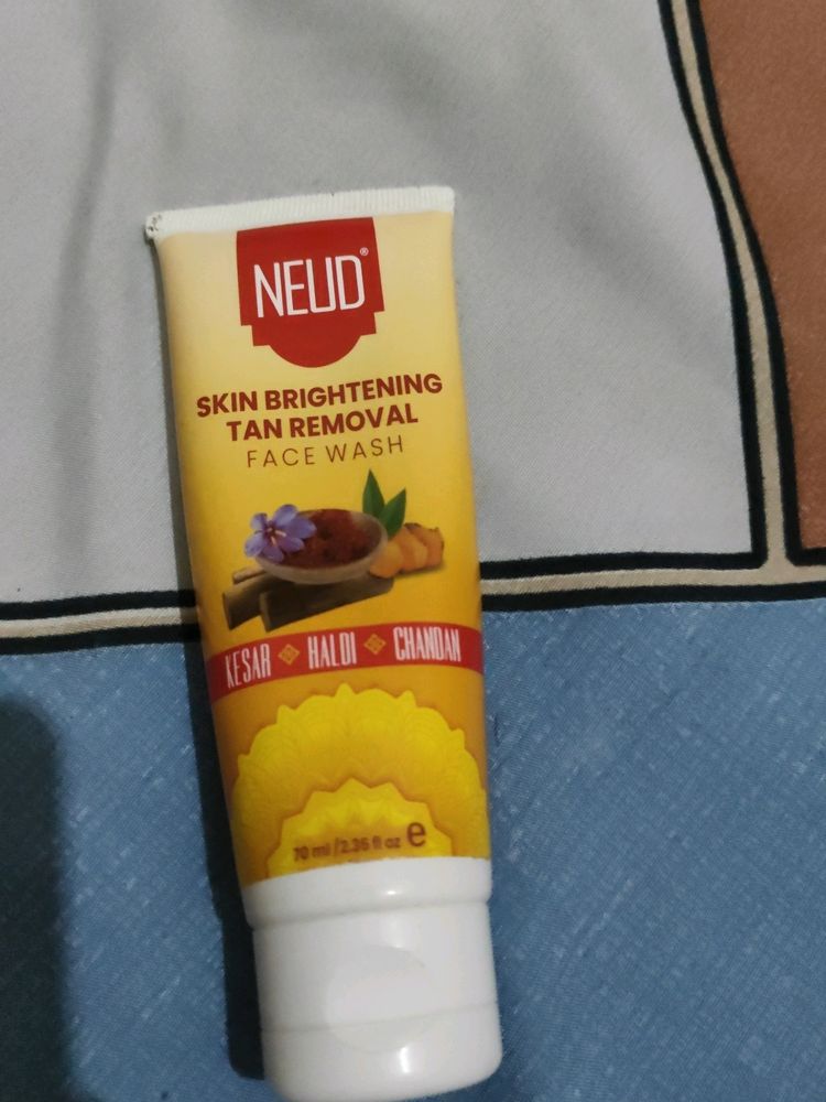 Neud In Brightening Tan  Remove Face Wash