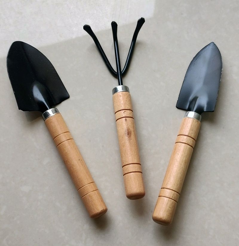 Small Sized 3 Pcs Gardening Tool Set,  Hand Cultiv