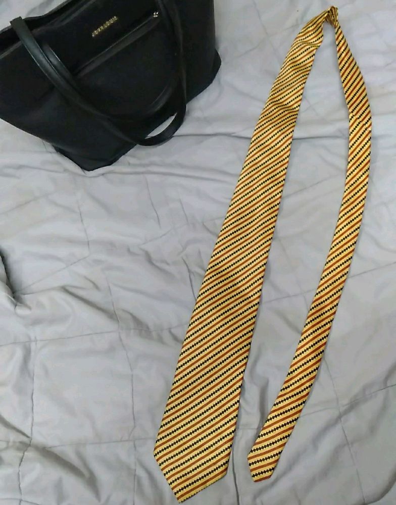 Tie