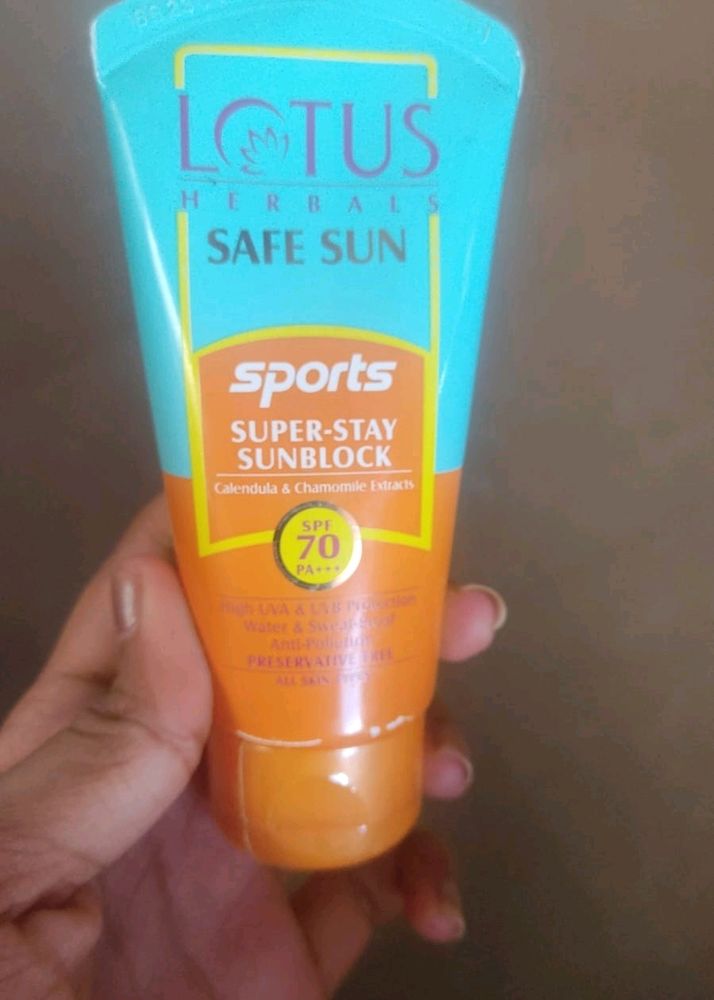 Lotus Herbals Sunscreen