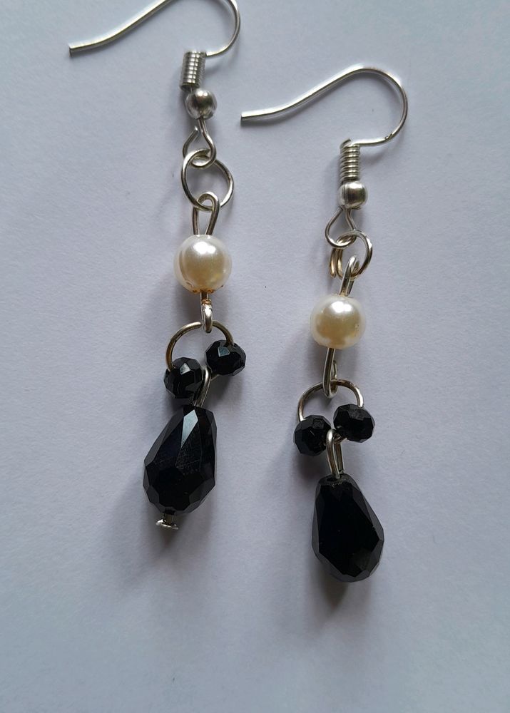 Tear Drop Black Glass Stone Earrings