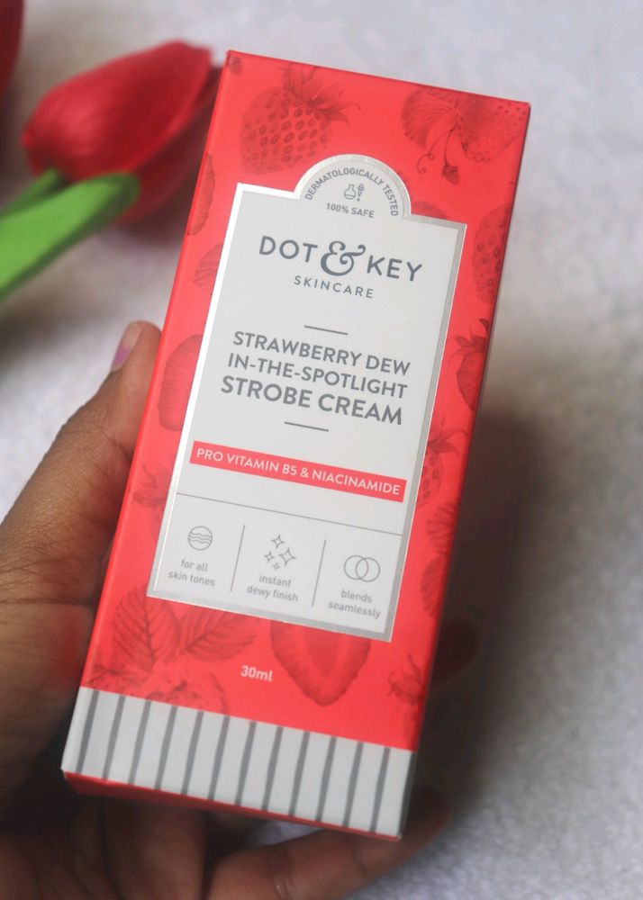 Strobe Cream From Dot & Key