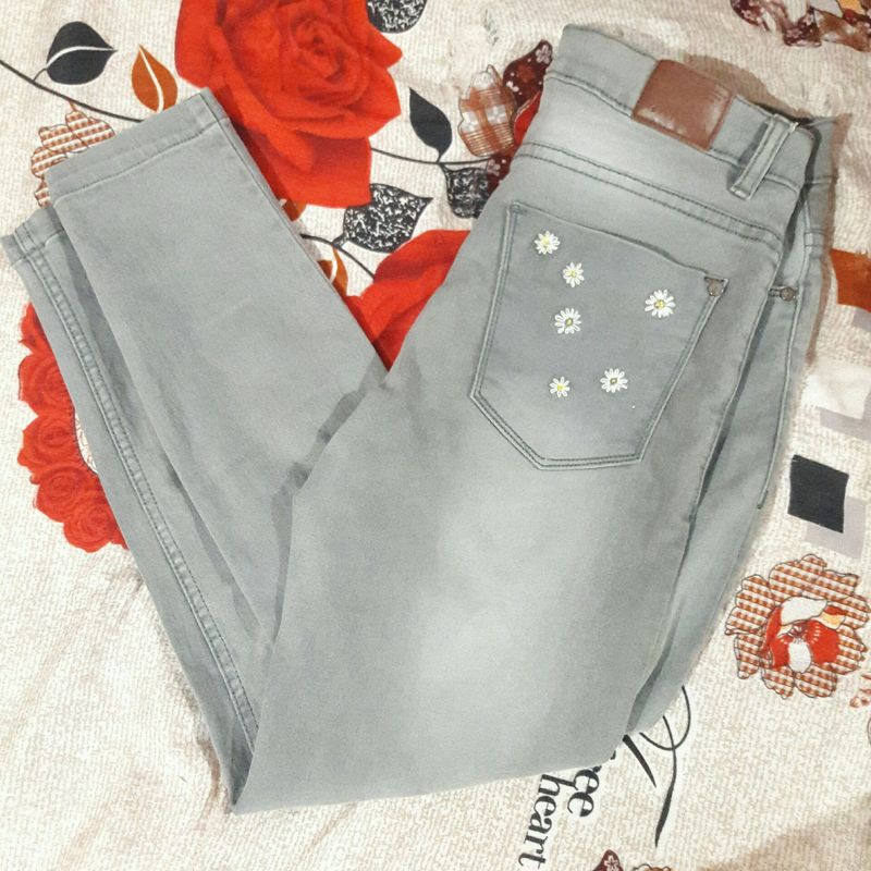 austhetic daisy jeans