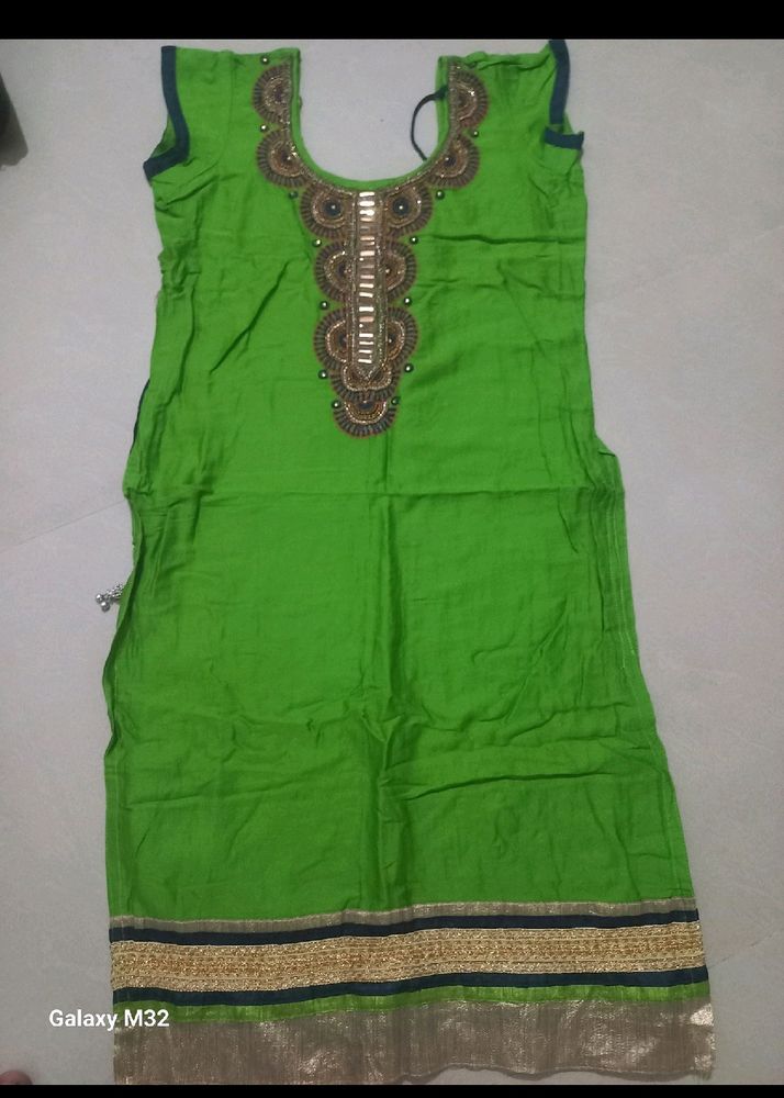 Green Coor Kurta, Slightly Used.