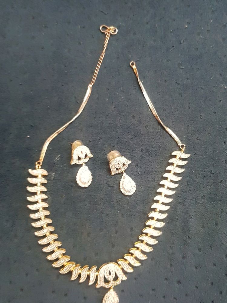 Necklace Set