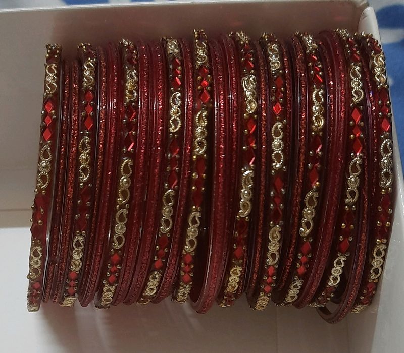 Bangles In Glass Red