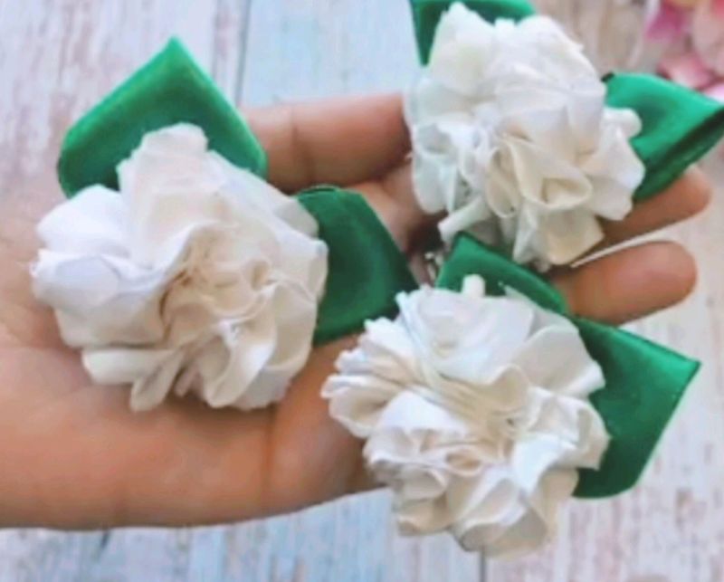 5 Ribbon Flower Hair Accessories