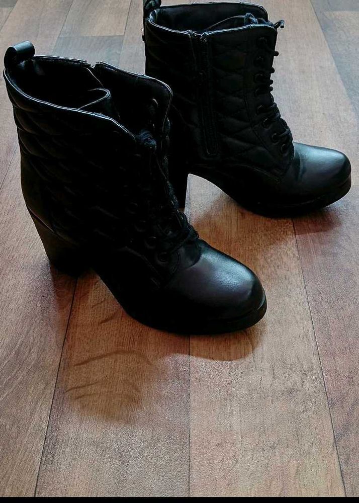 Quilted Lace Up Boots