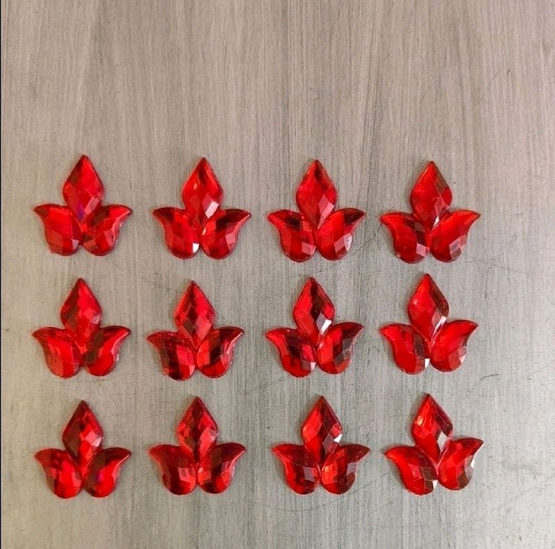 Pack Of 12 👍 Leaf Shaped Beads