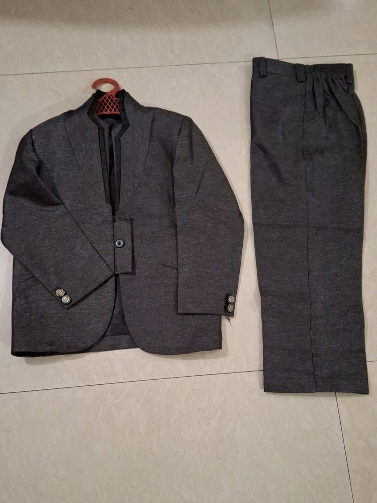 Coat pant suit for boys