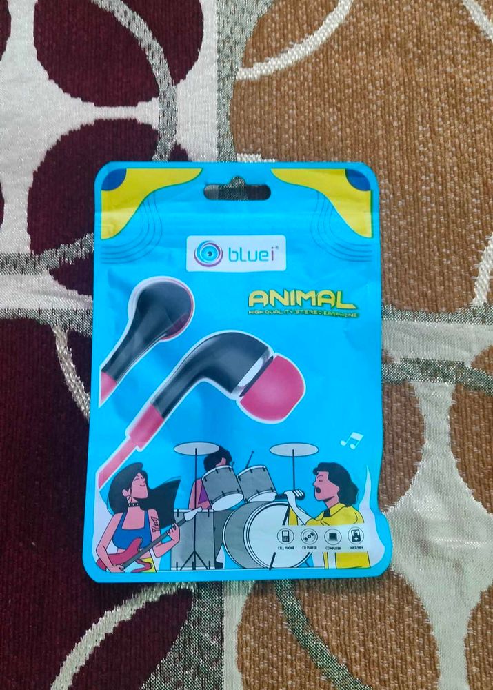 brand new earphone