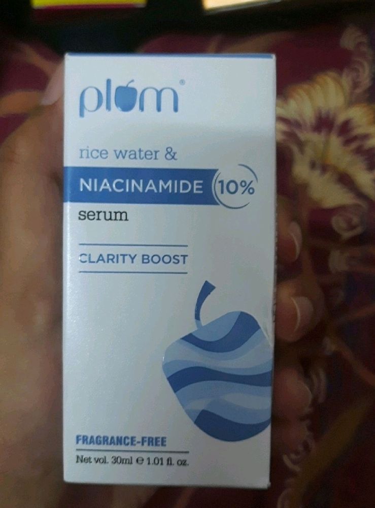 Plum 10% Niacinamide Serum