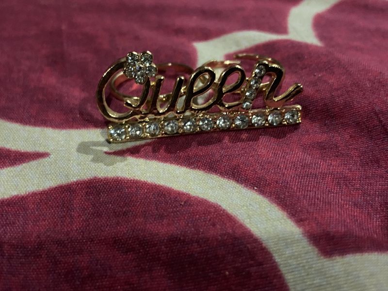 Two Finger Queen Ring