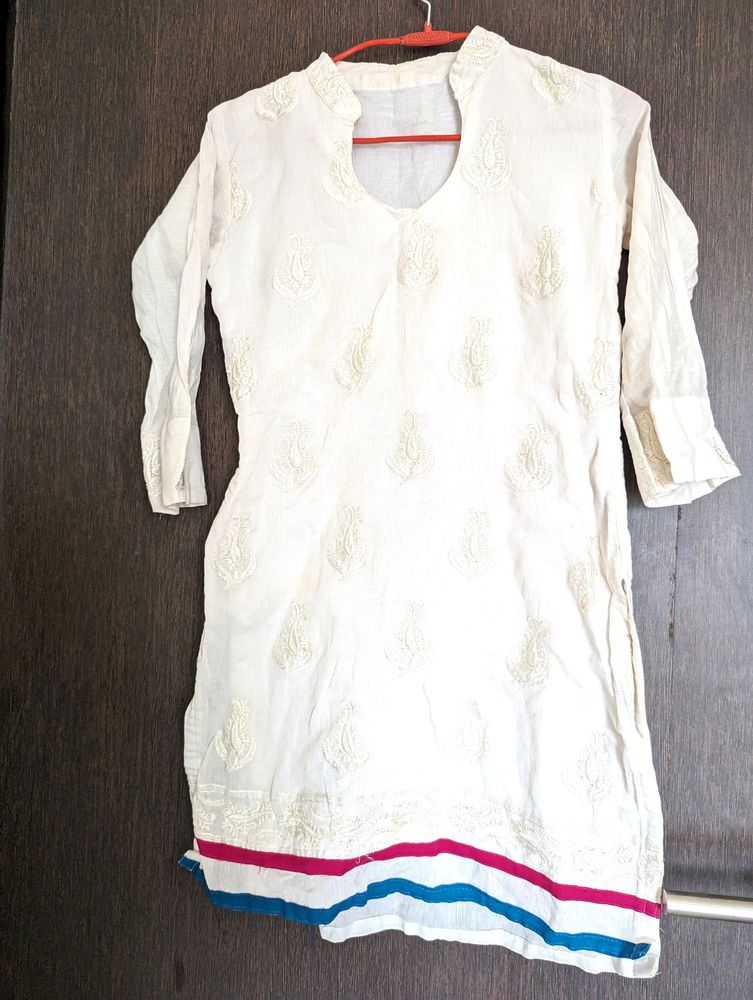 White Embroidered Kurta