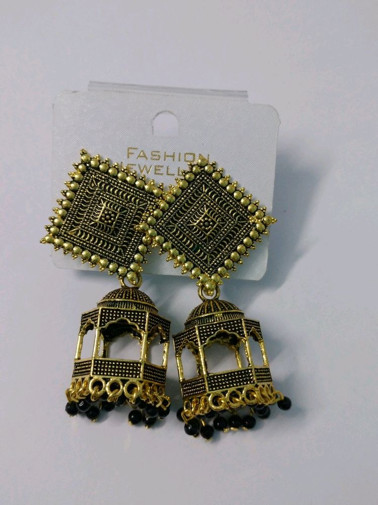 Black Golden Earrings