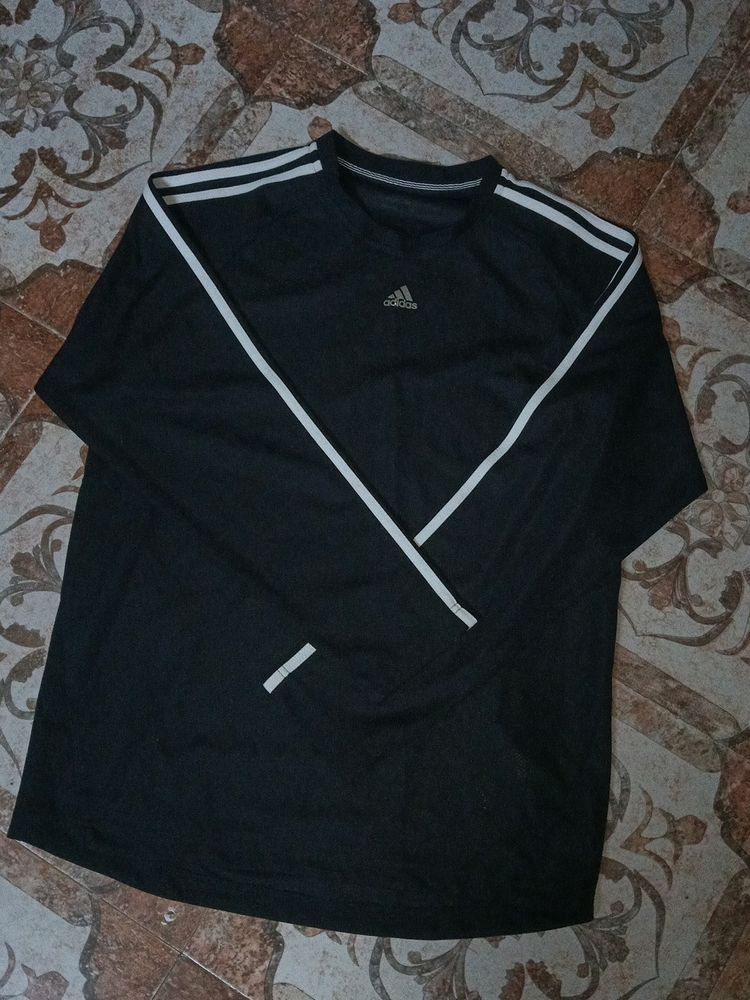 Adidas T Shirt