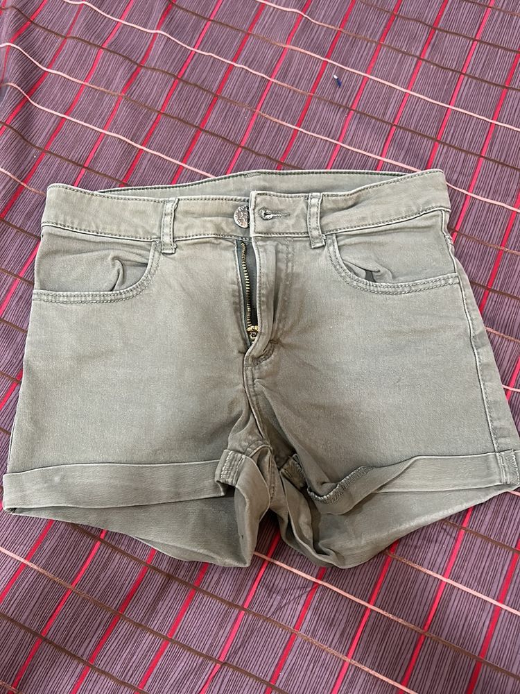 Original H&M Olive Green Shorts Girls Size 9-10 Yrs