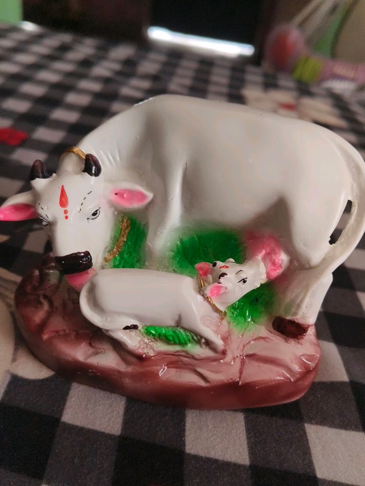 Ceramic Cow With Her Baby..Showpiece,idol..