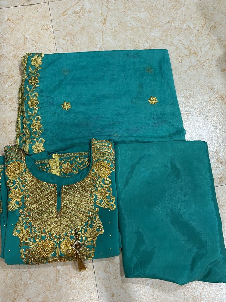 Pakistani Kurta Set