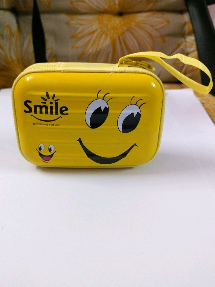 Smiley Aluminum Headphone Pouch