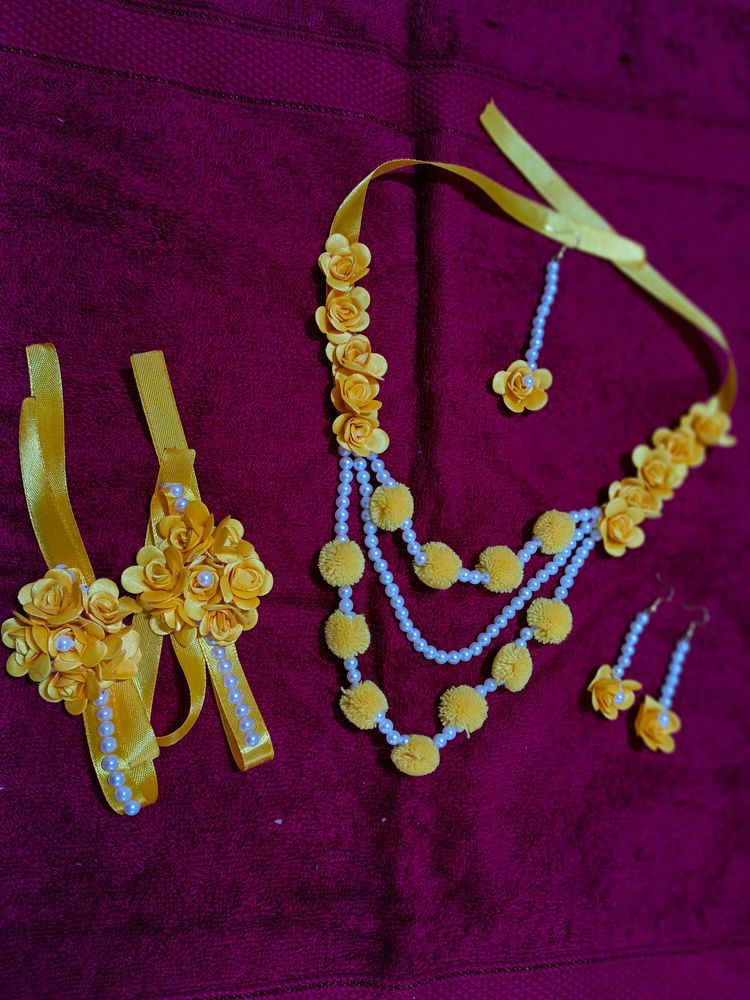 Haldi Jewellery Set