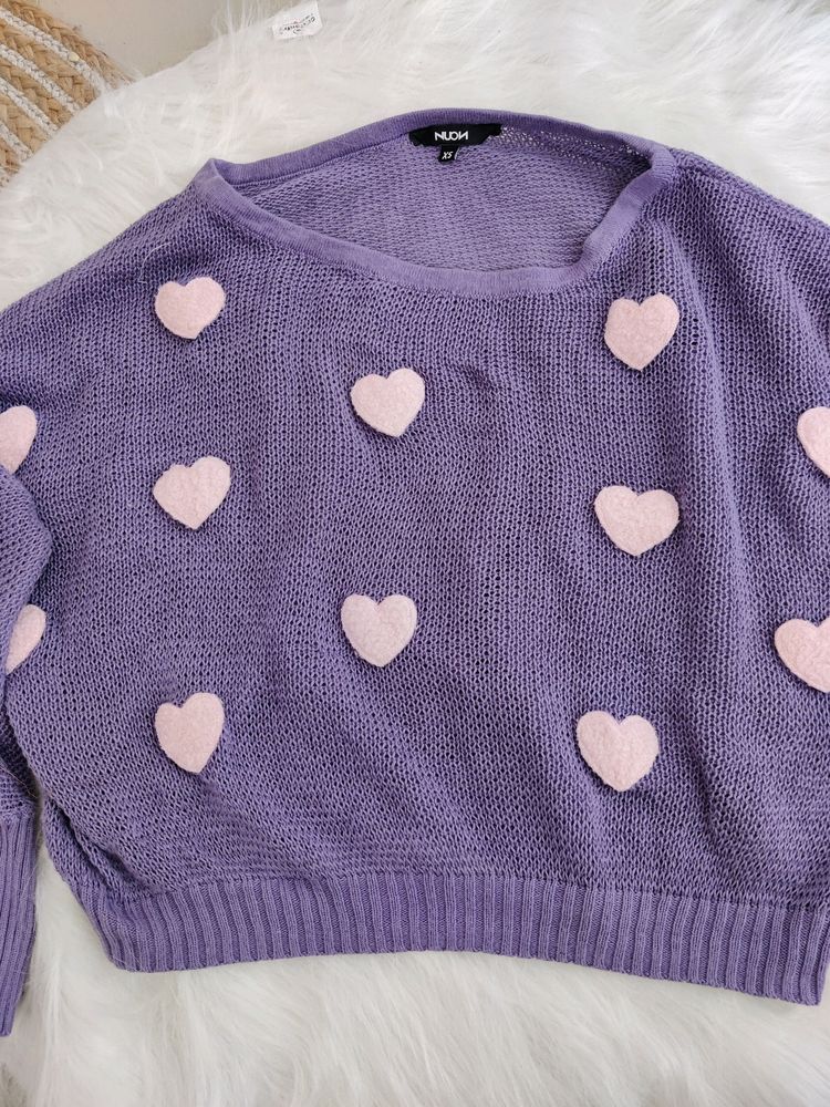 Cute Heart Details Top