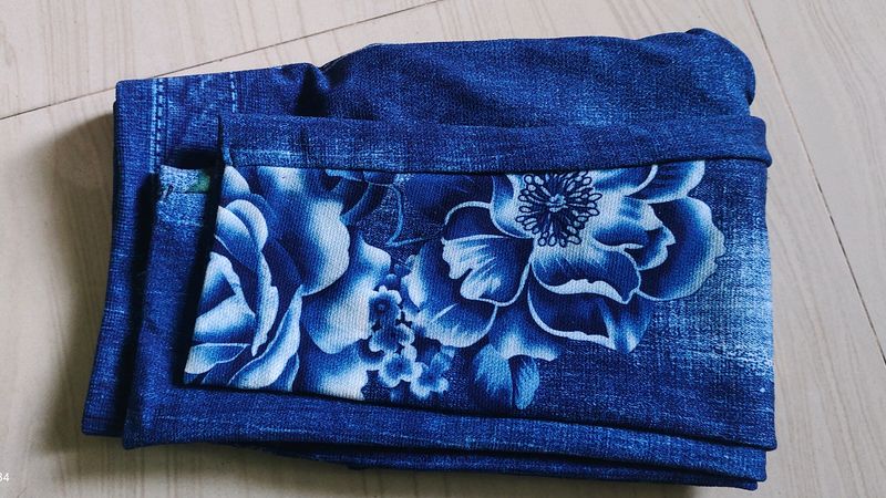 Blue Floral Print Leggins