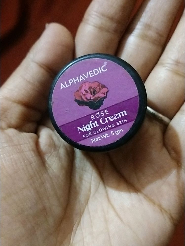 Alphavedic Rose Cream for Glowing Skin Night Crea