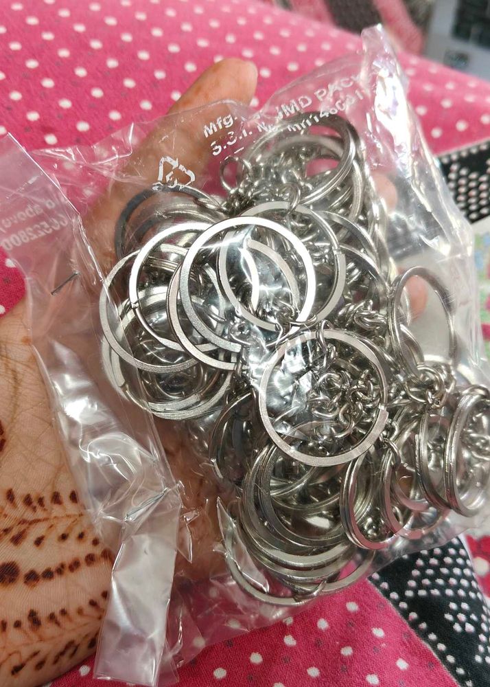 60 Pieces Keychain ❤❤