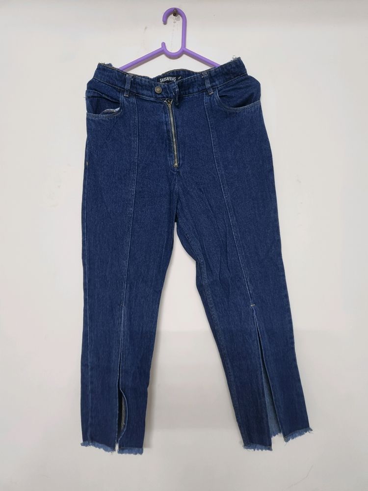 Knee Slit High Waist Jeans