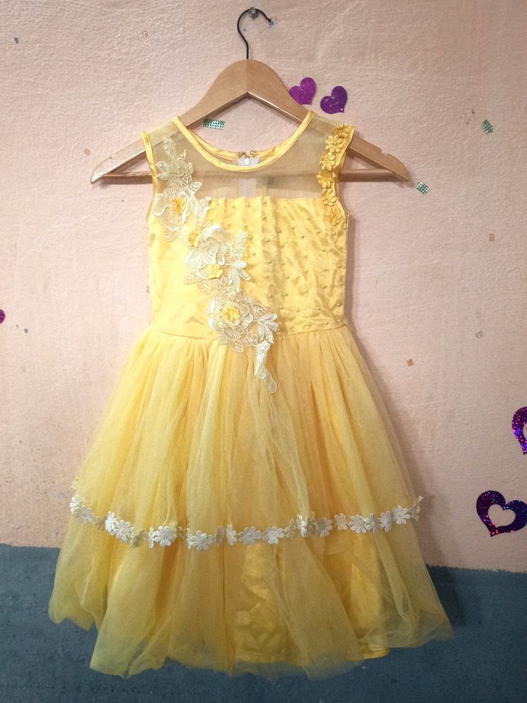 💕 Baby Girl Frock Size Of 28💕