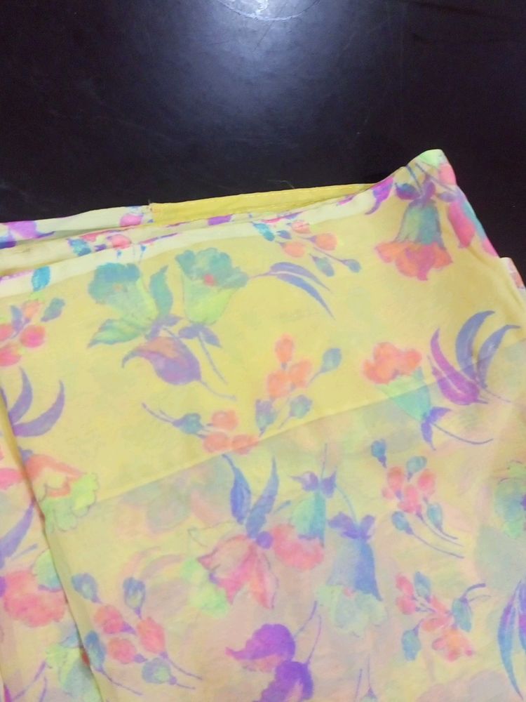 Printed Yellow Colour Saree With Flow 👇check Out