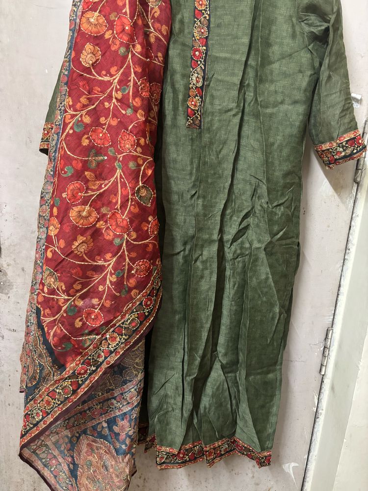 Green Kurta Suit Set