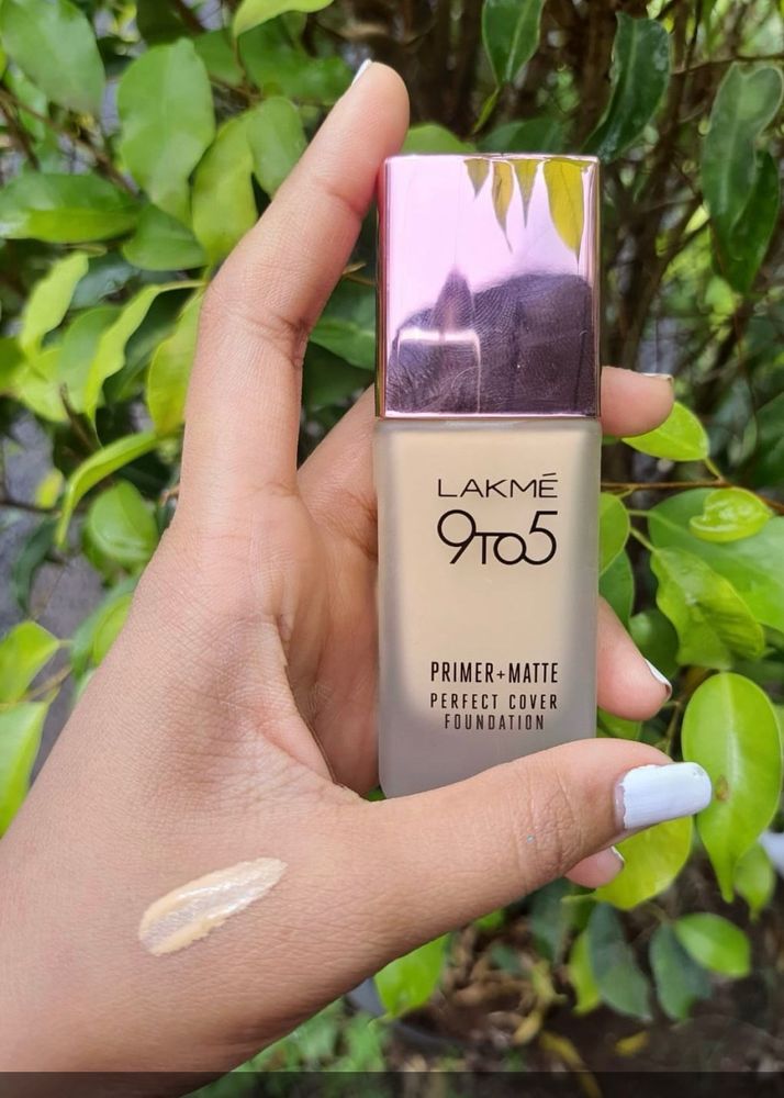 Lakme 9 To 5 Primer Matte Foundation