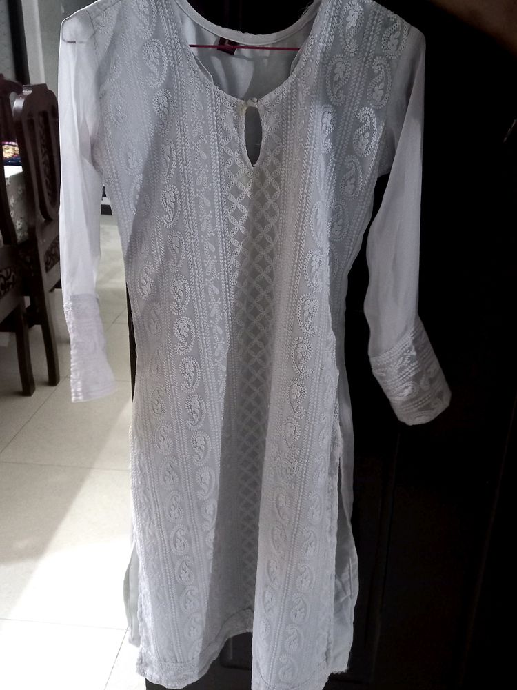 Staright Kurti Light Grey Colour Chikankari Work