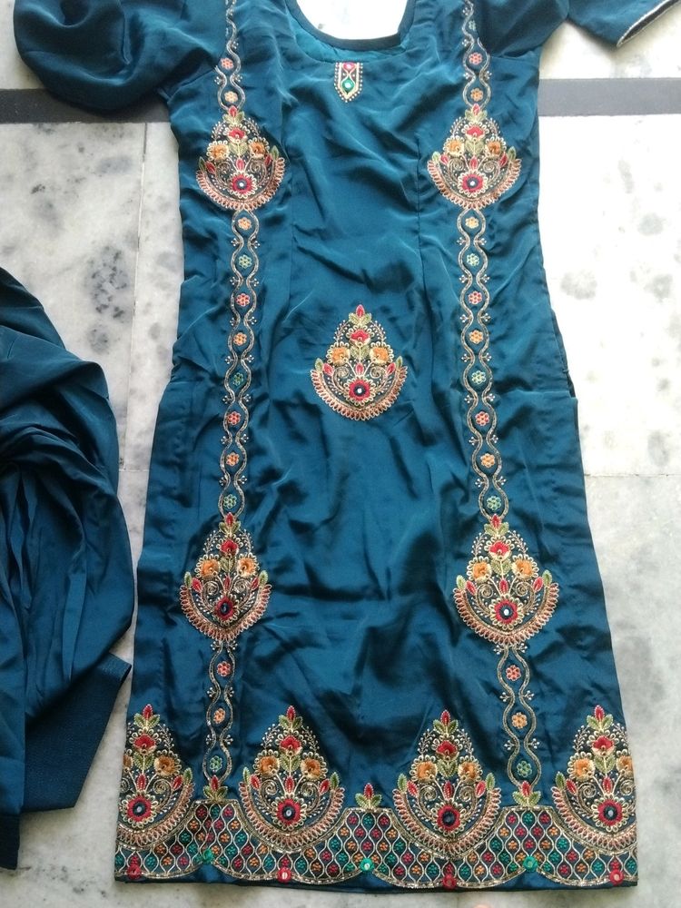 A Sea Green Punjabi Suit