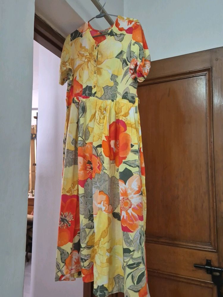 A Lovely Floral Dress. Very Lightly Used