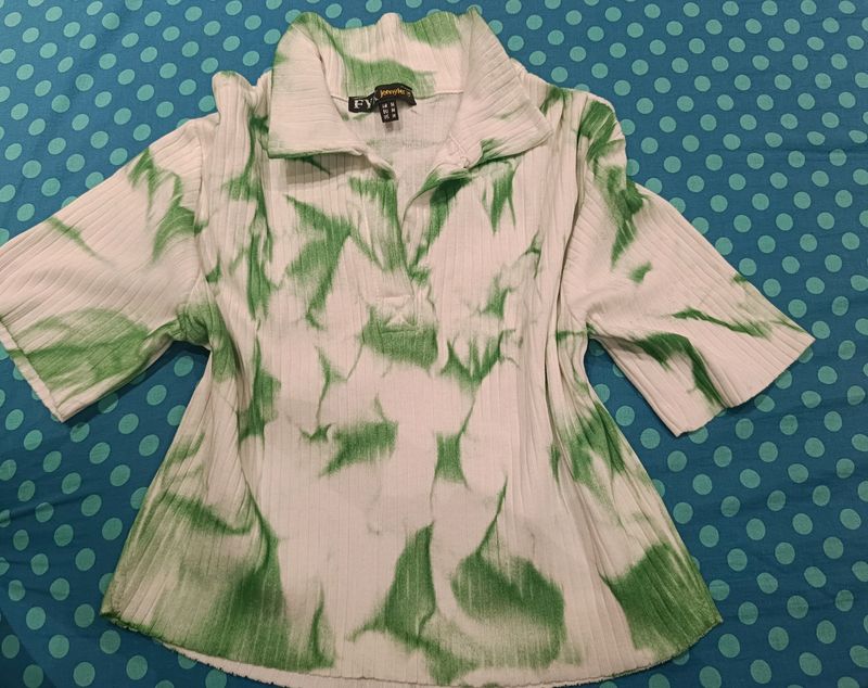 Boxy Green White Top !!