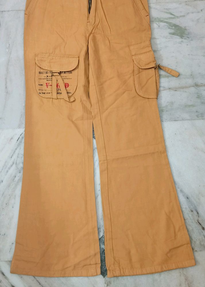 Bootcut Cargo Pant