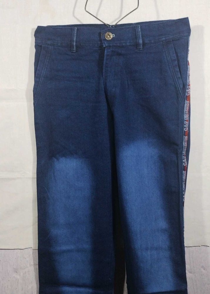 Boys Jeans 👖 Waist Size 28 Inch Blue 🔵