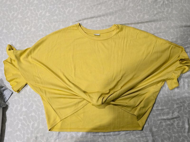 ONLY Yellow Top