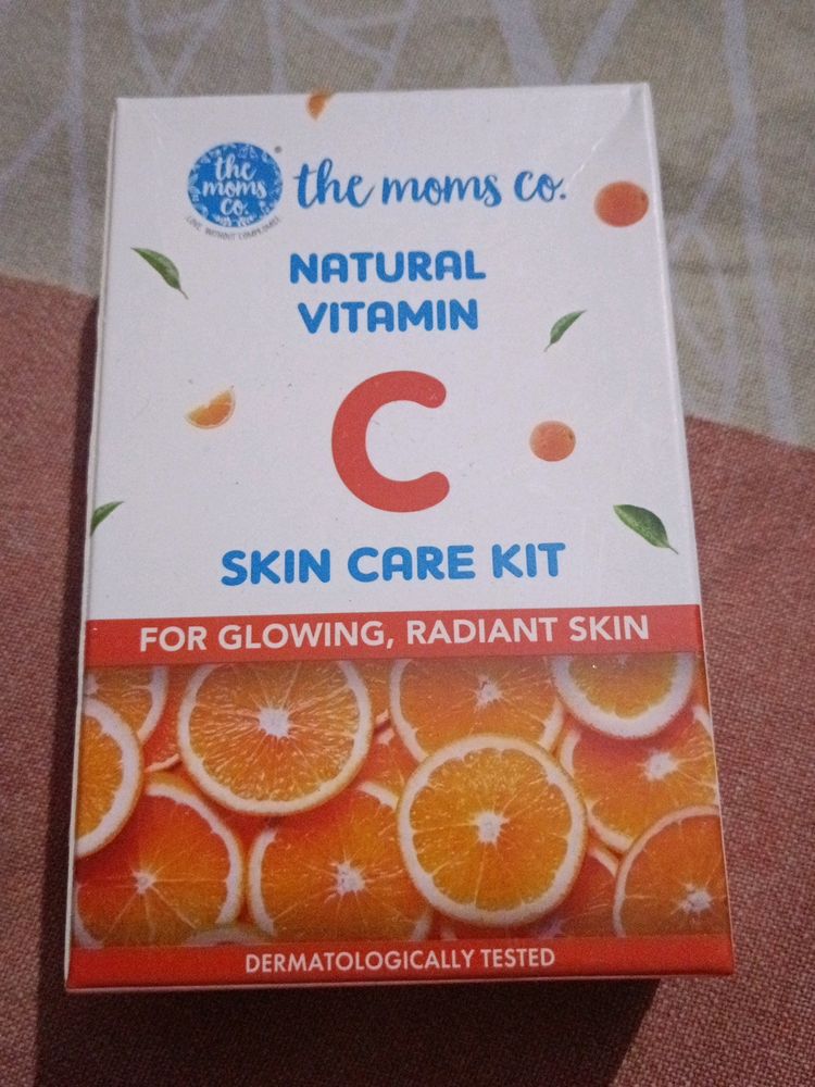 The Moms Co Natural Vitamin C SKIN Care Kit