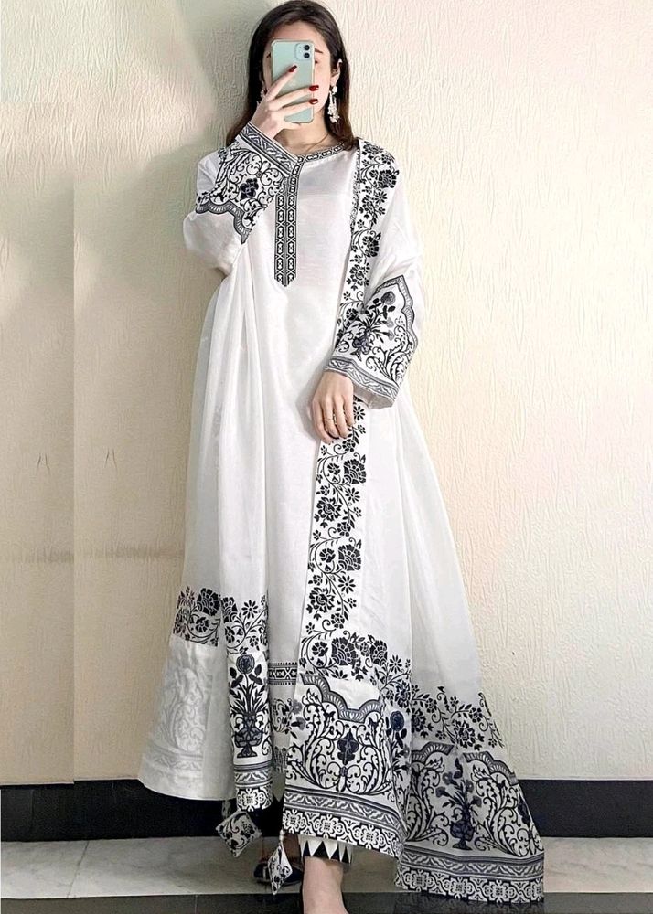 New Stayle Pakistani Poshaq Dresses Beautiful Wome