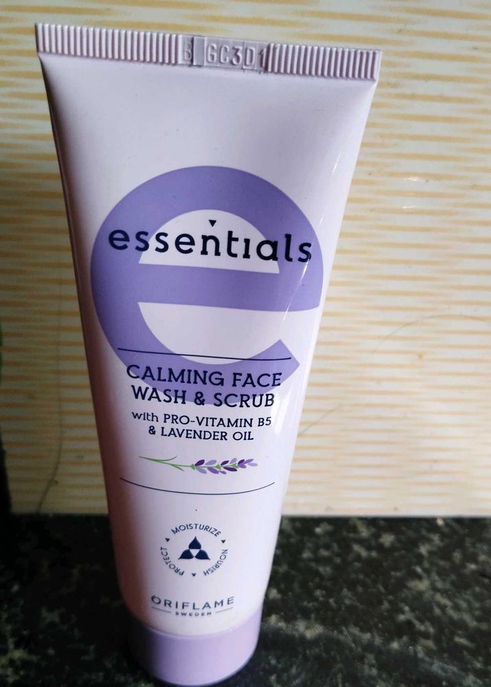 Essentials Calming Face Wash & Scrub