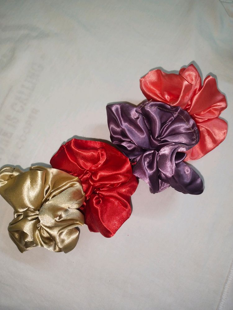 SATIN SCRUNCHIES pack Of 4